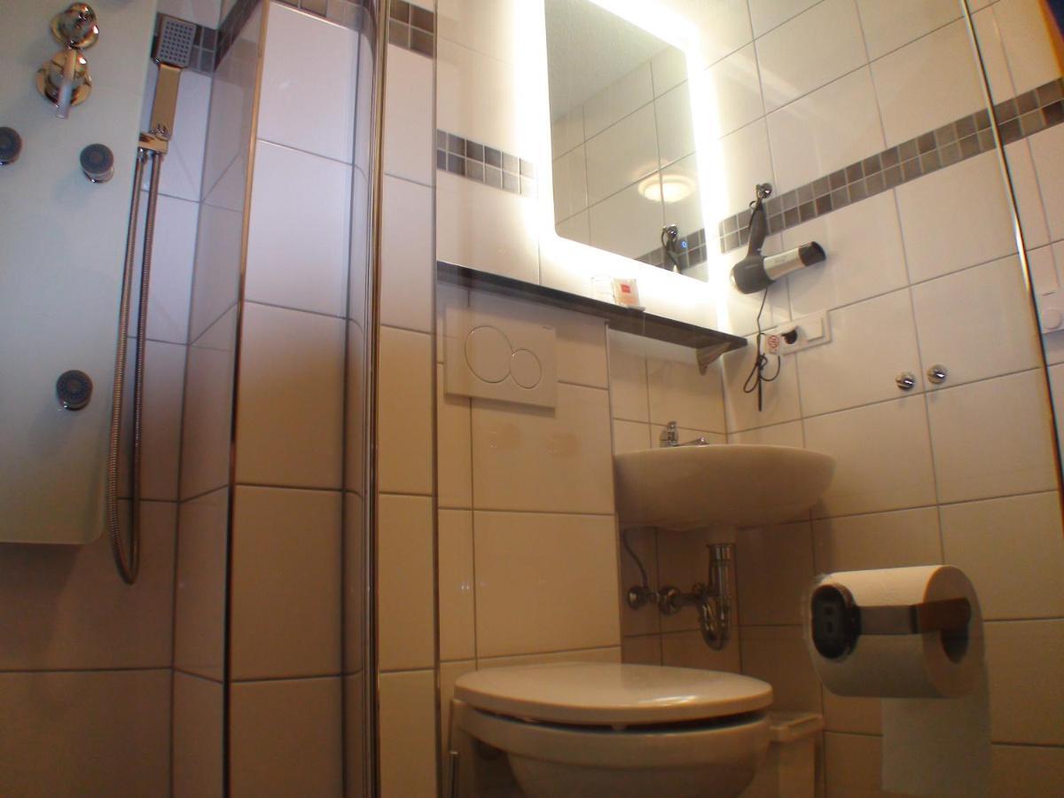 Hotel Am Kamin Duisburg Zewnętrze zdjęcie